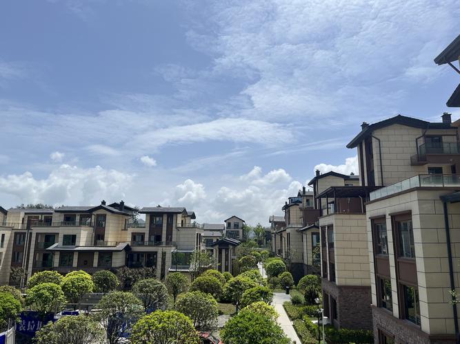 生于农村的你在城市打拼到退休,是选取在城市和农村养老呢?