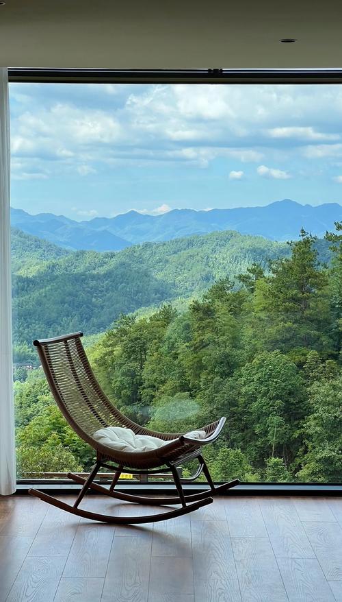 夏天去庐山避暑,住哪里比较好?性价比更高