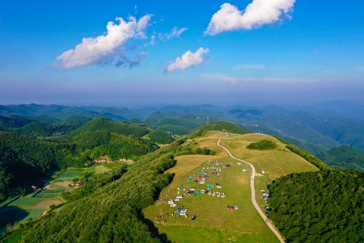 保康南顶大草原要门票吗_三天两晚北京出发适合去哪里玩