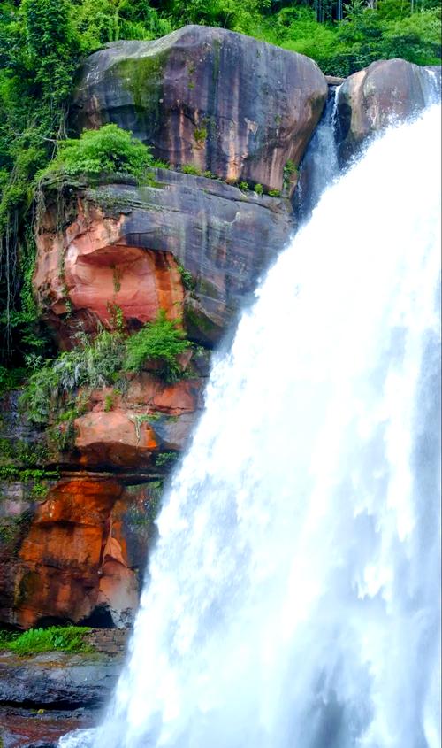 赤水周边避暑耍水的地方