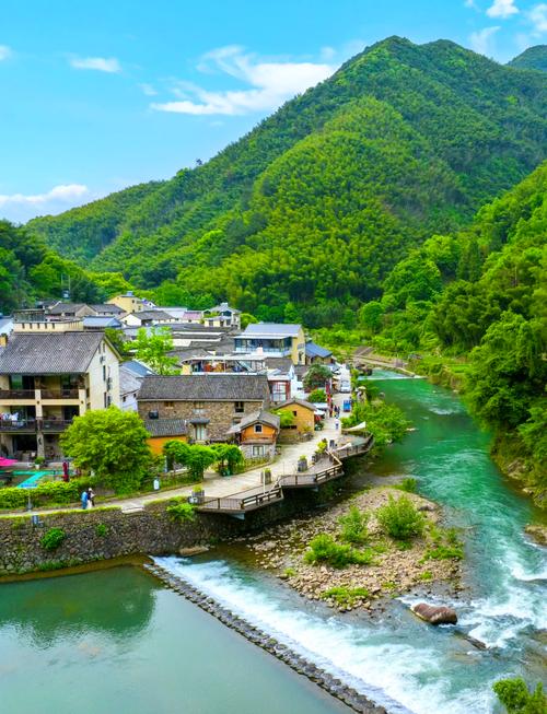 浙江避暑旅游景点推荐一下3天2夜?浙江有哪些避暑的旅游景区?