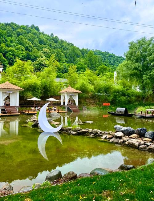 郑州避暑旅游景点推荐，郑州市避暑游玩的地方？