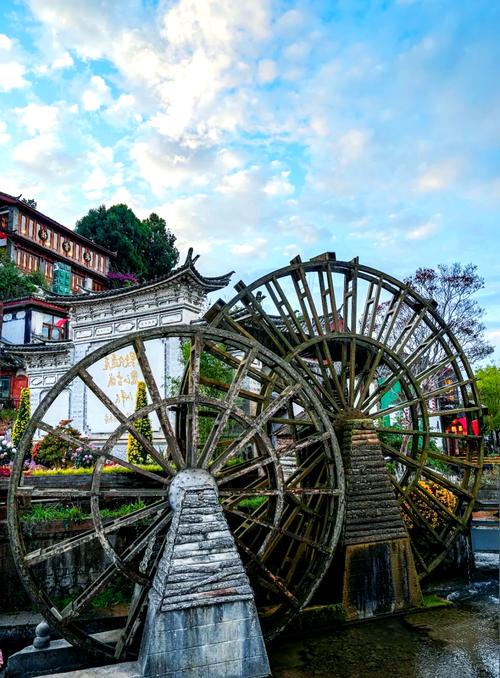 云南四天三夜旅游攻略，云南四天三夜旅游攻略大全