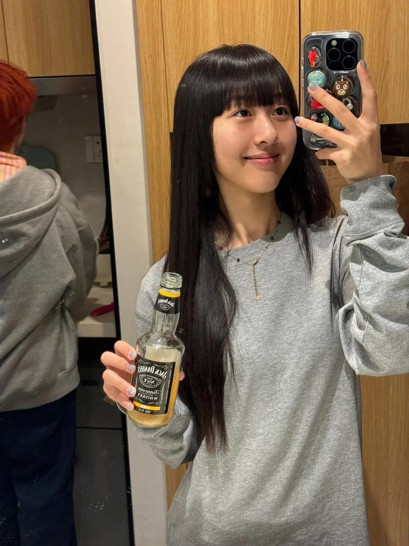 歌手四喜丸子简介