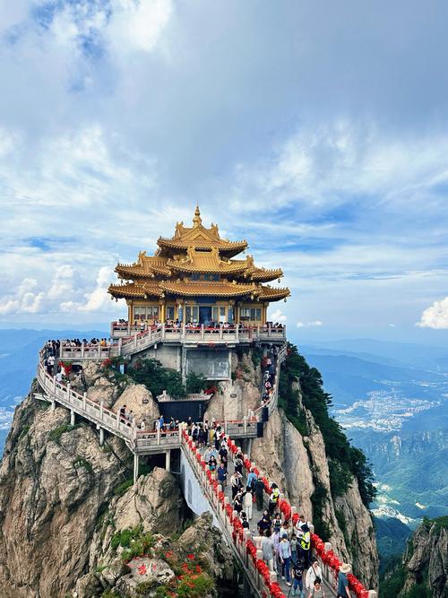 7月份爬老君山要不要带厚外套,老君上旅游攻略