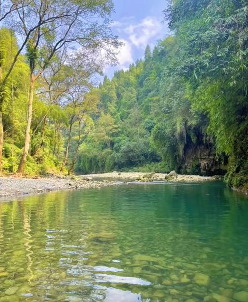 重庆夏天玩水的地方，重庆避暑玩水的地方有哪些？